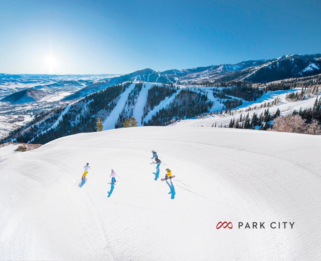 Shared Balcony Stunning Views & Steps From Slopes Apartment Park City Exterior photo